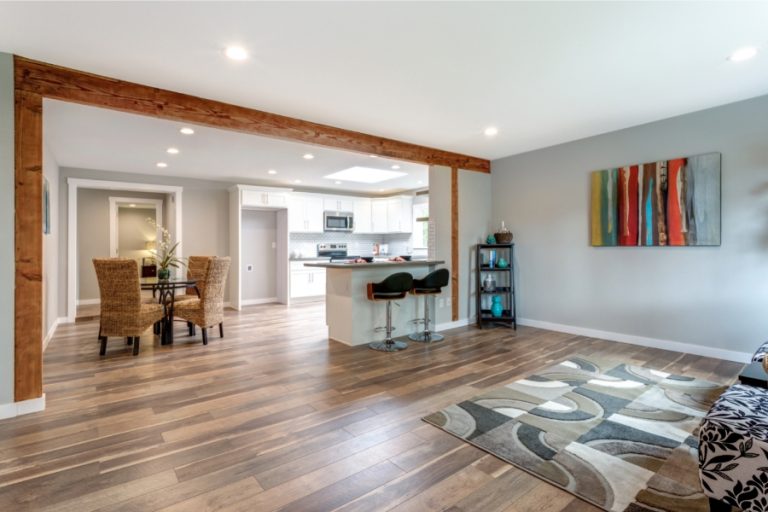 How to Professionally Clean Your Hardwood Floors